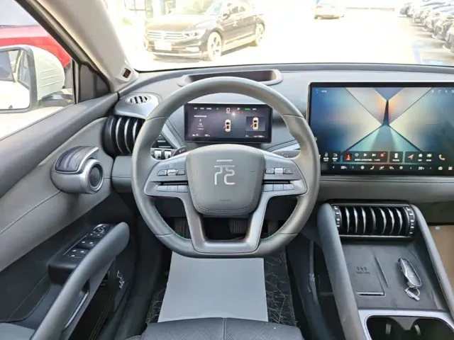 BYD Yuan PLUS — Фото автомобиля 10