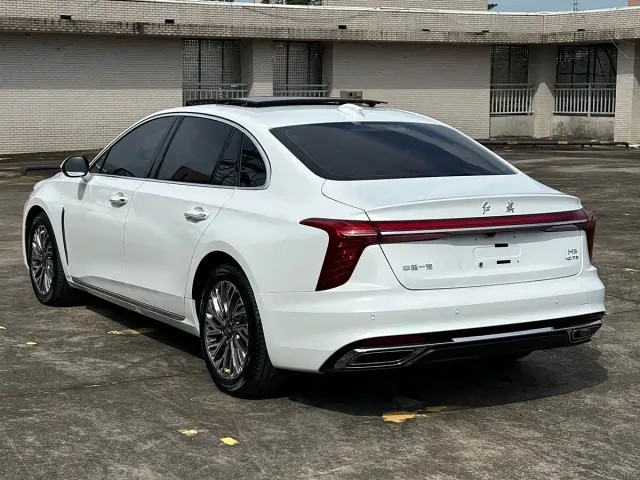 Hongqi H5 — Фото автомобиля 7
