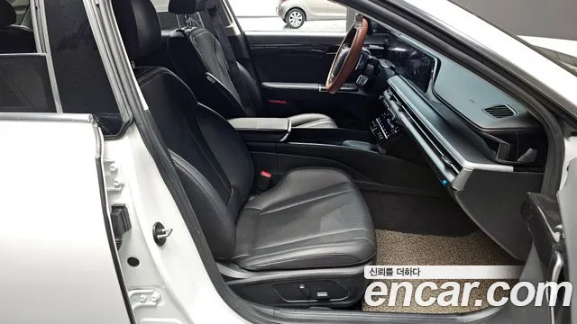 Hyundai Grandeur Grandeur (GN7) 2.5 Бензин 2WD — Фото автомобиля 10