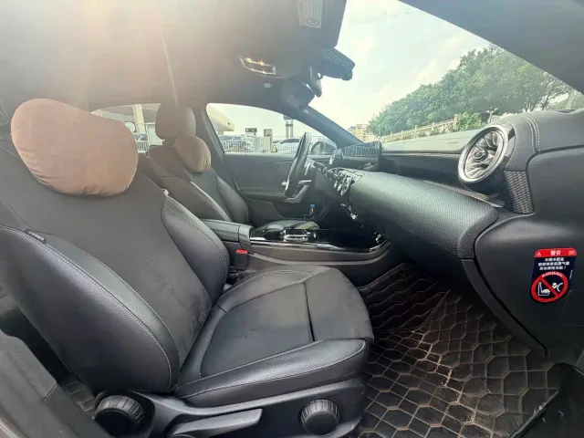 Mercedes-Benz A-Class — Фото автомобиля 12