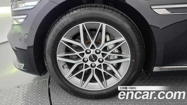 Genesis G80 Бензин 2.5 турбо 2WD — Фото автомобиля 3