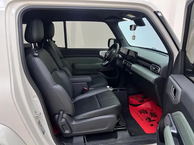 Baojun Yep — Фото автомобиля 25