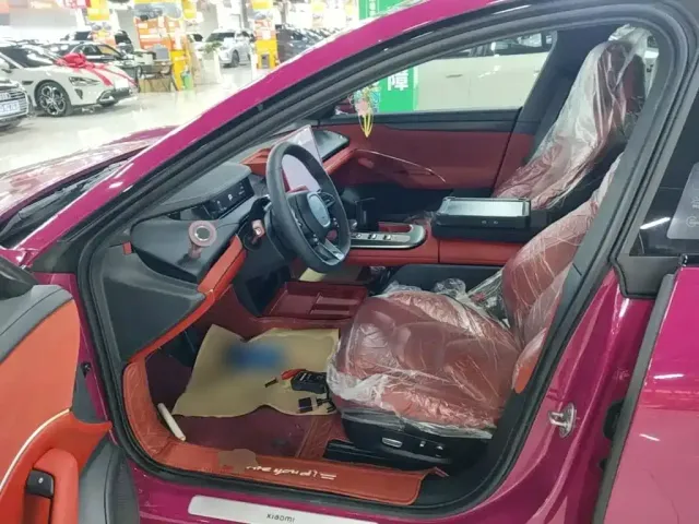 Xiaomi SU7 — Фото автомобиля 14