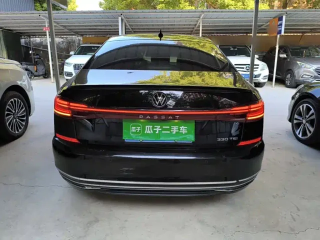Volkswagen Passat — Фото автомобиля 5