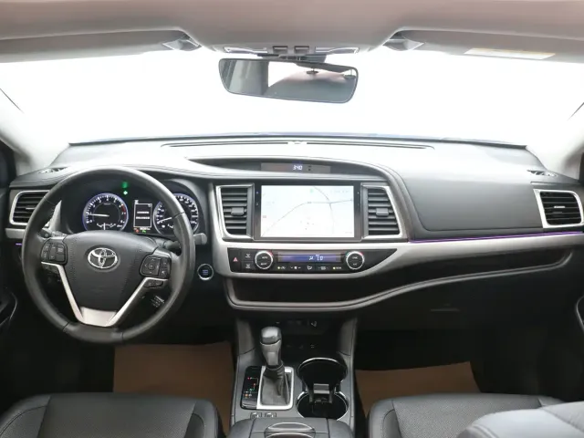Toyota Highlander 2021 2.0T AWD Luxury 7-Seater — Фото автомобиля 5