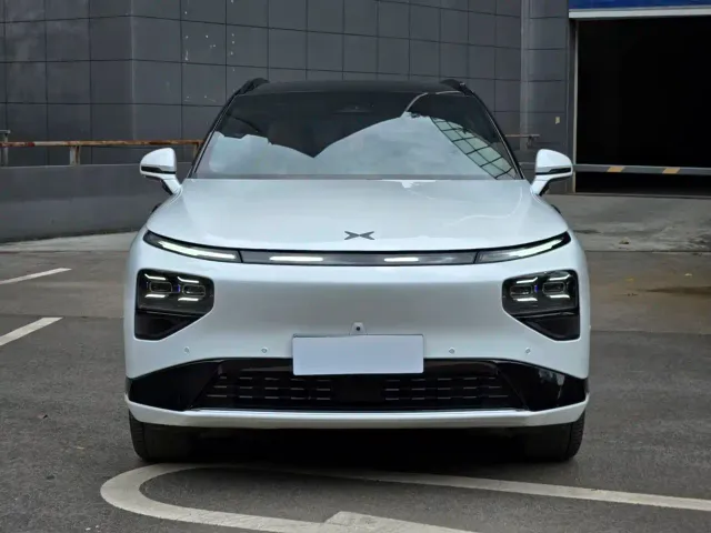 Xpeng G9 — Фото автомобиля 2