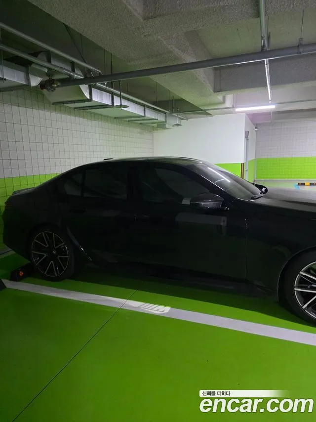 BMW M5 G90 — Фото автомобиля 5