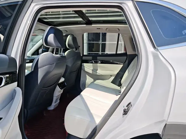 Geely Galaxy E5 — Фото автомобиля 17