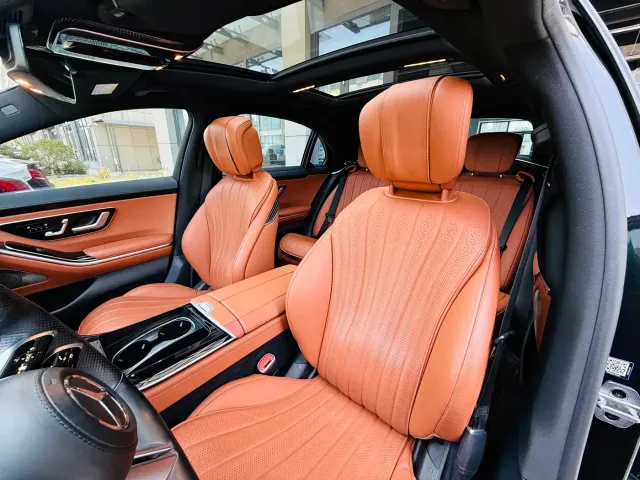 Mercedes-Benz S-Class — Фото автомобиля 24