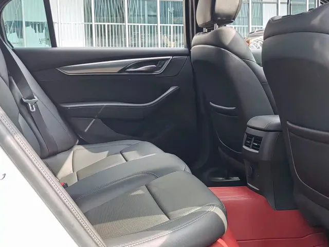 Cadillac CT5 — Фото автомобиля 19
