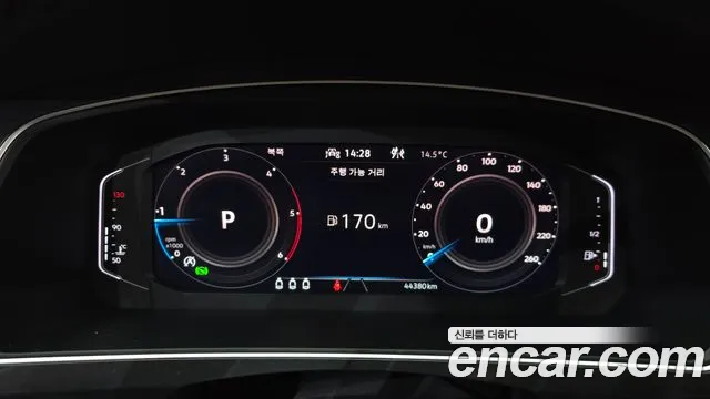 Volkswagen Tiguan — Фото автомобиля 11