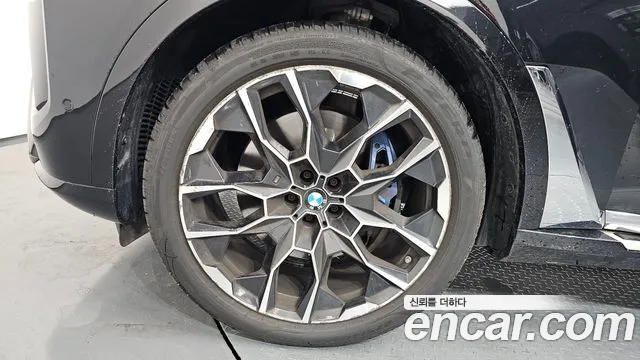 BMW X7 — Фото автомобиля 5