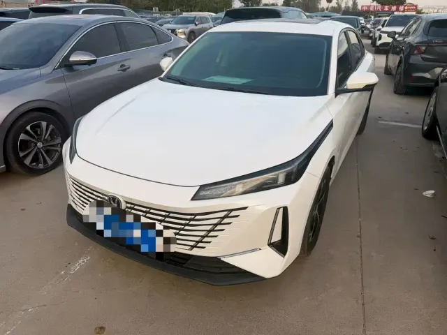 Фотография автомобиля — Changan Eado