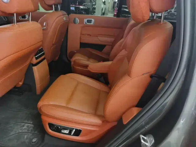 Li Auto L9 — Фото автомобиля 16