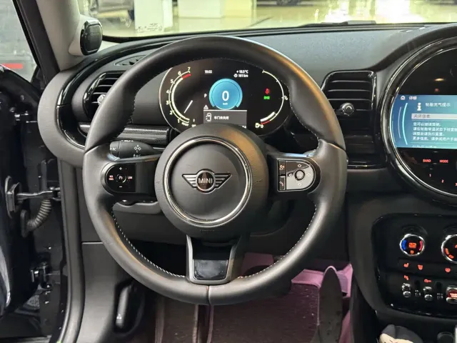 MINI Clubman — Фото автомобиля 12