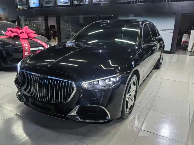 Фотография автомобиля — Mercedes-Benz S-Class