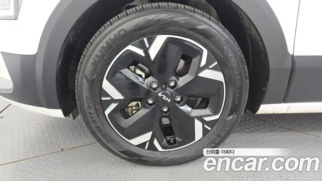 Kia Niro Niro (New) — Фото автомобиля 4