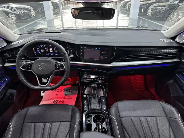 Volkswagen Passat — Фото автомобиля 6