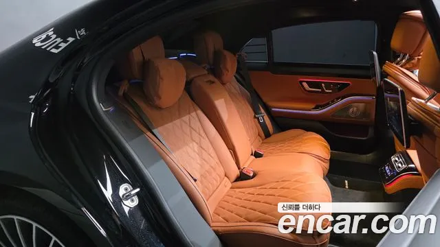 Mercedes-Benz S-Class — Фото автомобиля 11