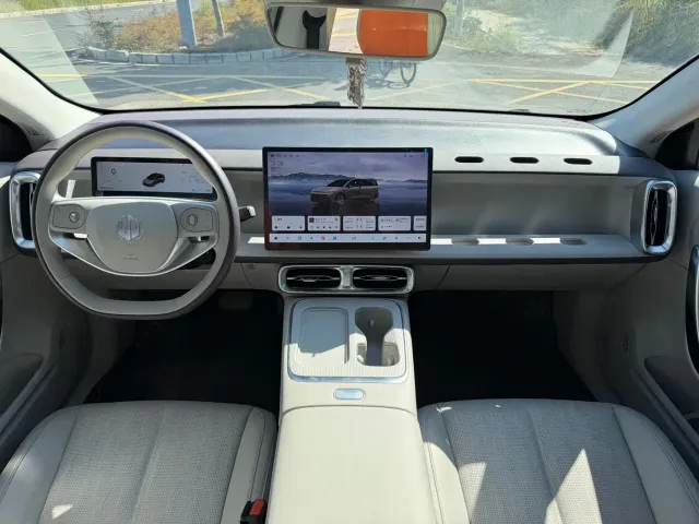 Leapmotor B01 — Фото автомобиля 5