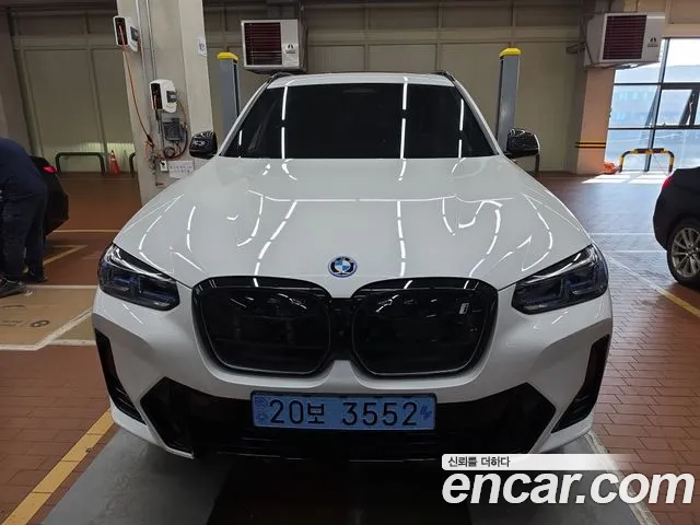 Фотография автомобиля — BMW iX3 G08 (2020–2024)
