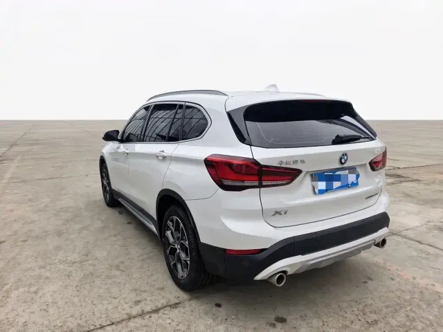 BMW X1 — Фото автомобиля 7