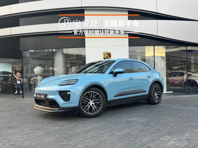 Фотография автомобиля — Porsche Macan EV