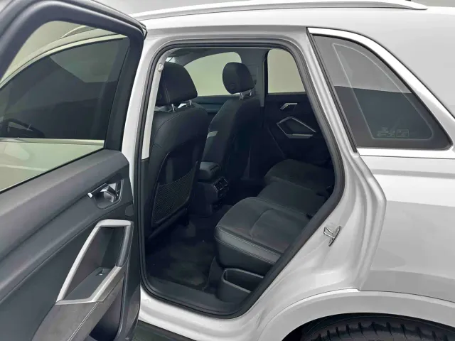 Audi Q3 — Фото автомобиля 12