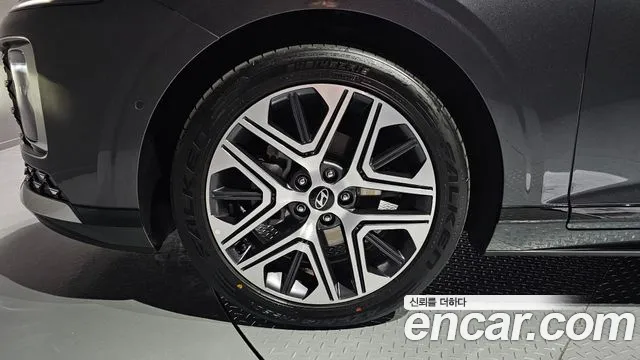 Hyundai Grandeur GN7 — Фото автомобиля 5