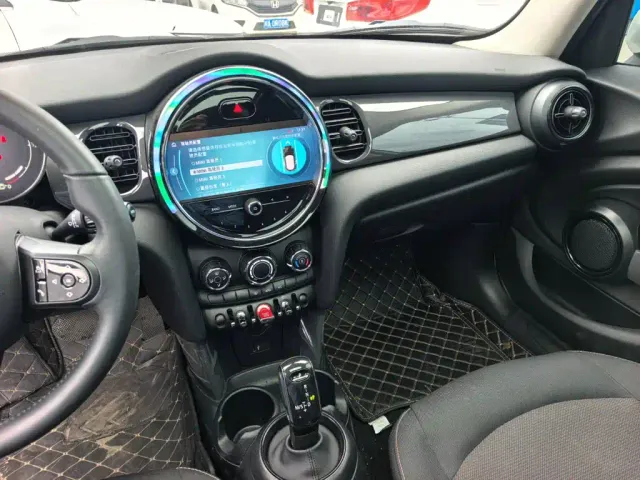 MINI Hatch — Фото автомобиля 13