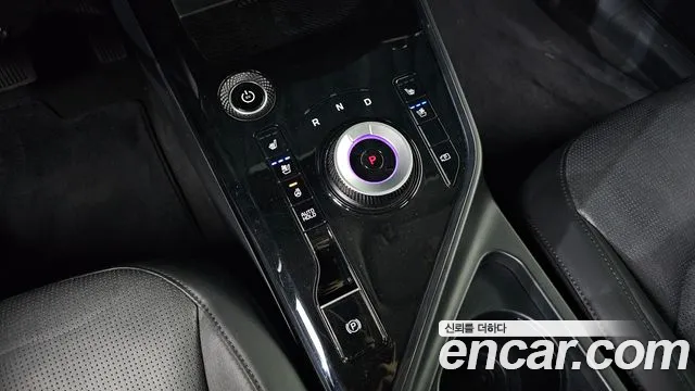 Kia Niro — Фото автомобиля 12