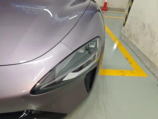 Xiaomi SU7 — Фото автомобиля 23