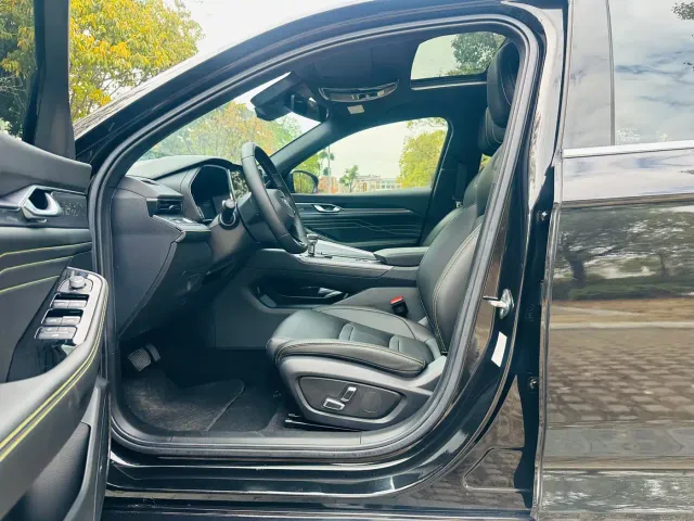 Geely Xingrui — Фото автомобиля 4