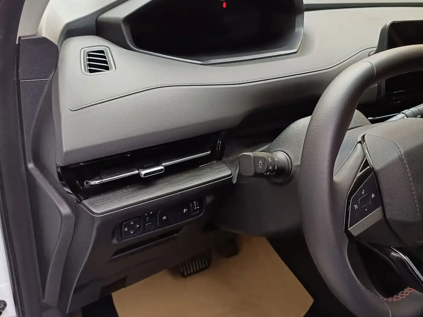 Changan Changan CS55 PLUS 2022 Model Second Generation 1.5T DCT Luxury Edition — Фото автомобиля 11