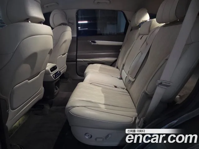 Genesis GV80 — Фото автомобиля 16