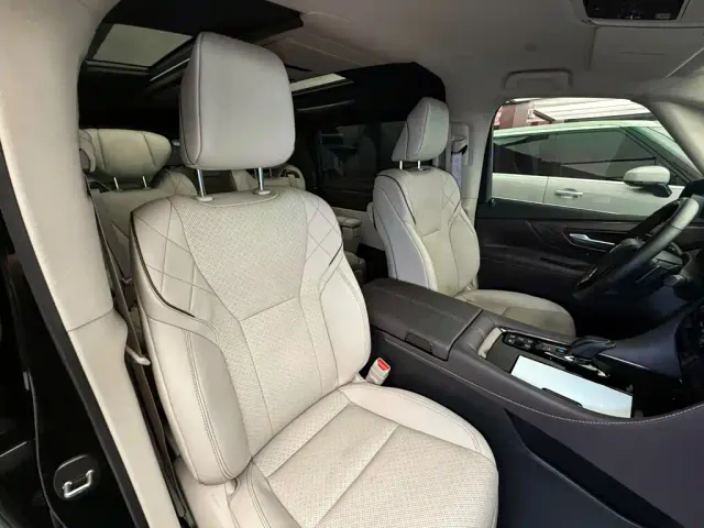 Toyota Alphard — Фото автомобиля 14