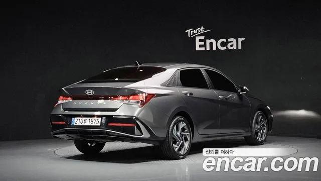 Hyundai Avante CN7 — Фото автомобиля 2