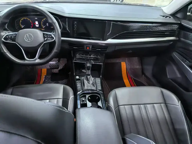Volkswagen Passat — Фото автомобиля 8