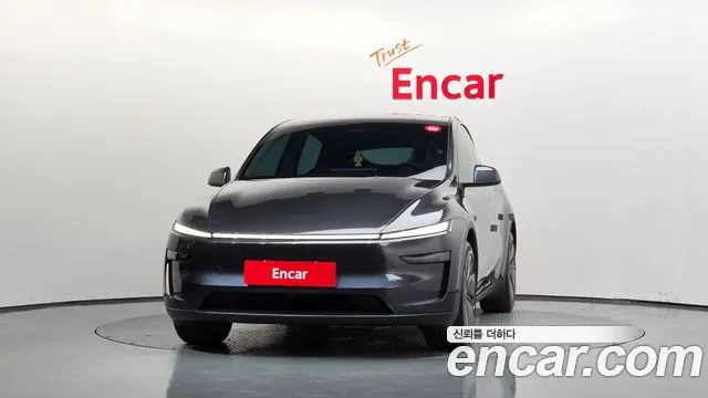 Tesla Model Y — Фото автомобиля 3
