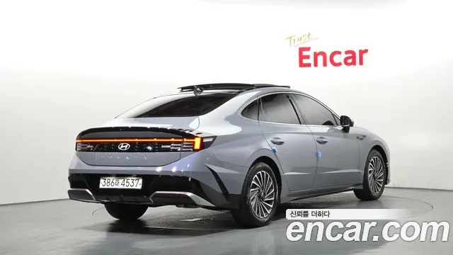 Hyundai Sonata Exclusive — Фото автомобиля 2