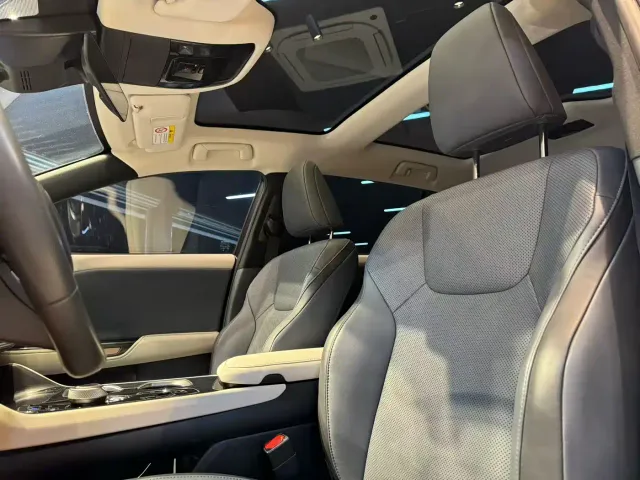 Lexus RZ — Фото автомобиля 6
