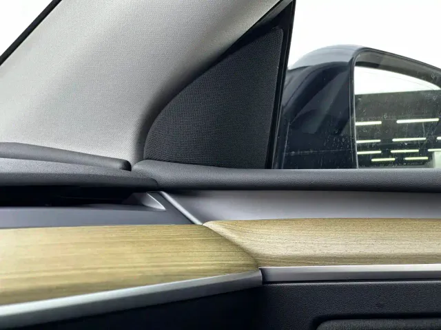 Tesla Model Y 2022 Facelift Rear-Wheel Drive Version — Фото автомобиля 17