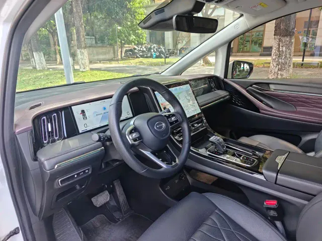 GAC Trumpchi M8 — Фото автомобиля 9