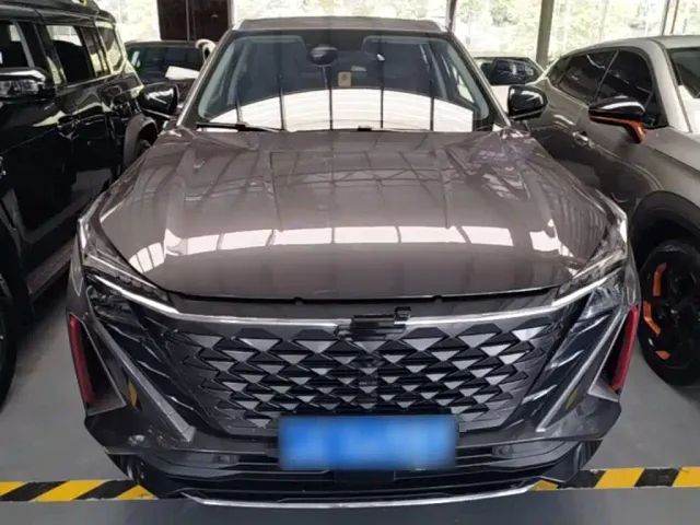 Changan Z6 — Фото автомобиля 2