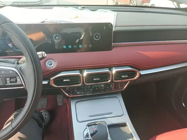 Jetour X70 Plus — Фото автомобиля 12