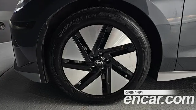 Hyundai Ioniq 6 — Фото автомобиля 5