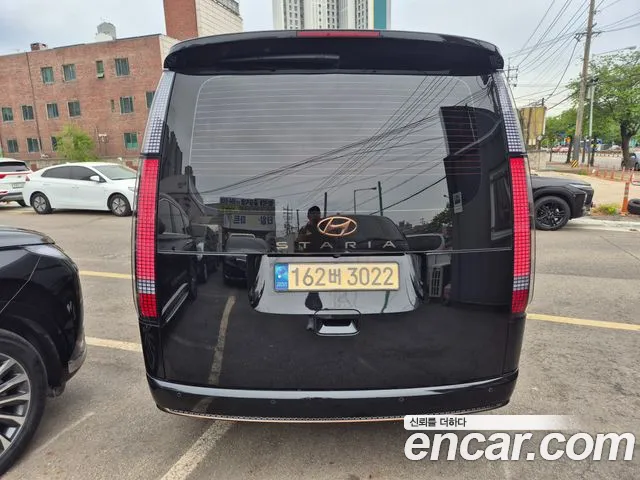 Hyundai Staria Staria Lounge 9 мест — Фото автомобиля 4