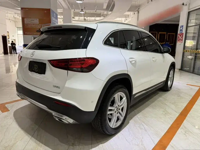 Mercedes-Benz GLA-Class — Фото автомобиля 11