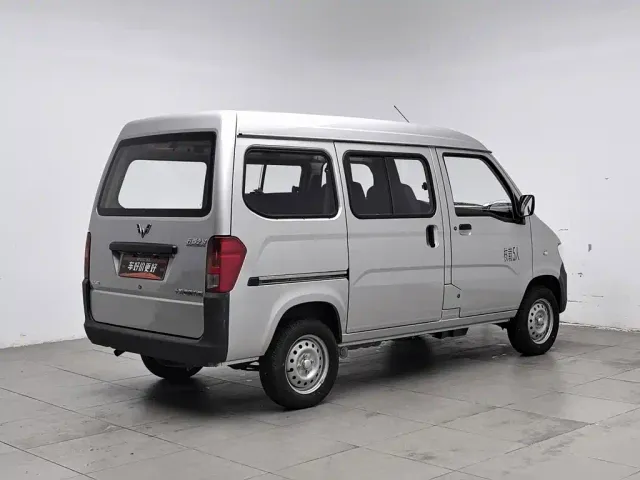 Wuling Zhiguang — Фото автомобиля 2