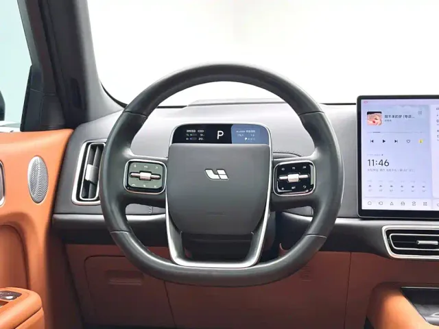 Li Auto L7 — Фото автомобиля 17